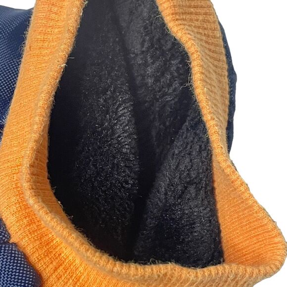 NFL Denver Broncos Thermal Plush Hand Warmer Fannie Pack Perfect for Cold Games - Picture 6 of 6